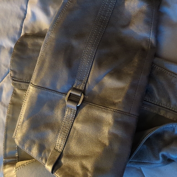 Boots - Picture 4 of 4